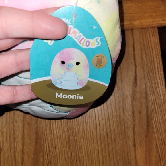 Squishmallows, Moonie the Water Bear - Picture 2 of 4
